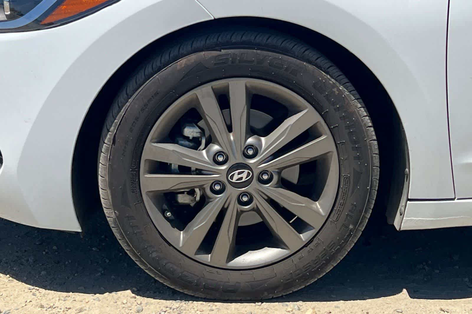 Used 2017 Hyundai Elantra SE FWD image 12