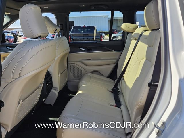 New 2025 Jeep Grand Cherokee Limited w/ Luxury Tech Group II image 6