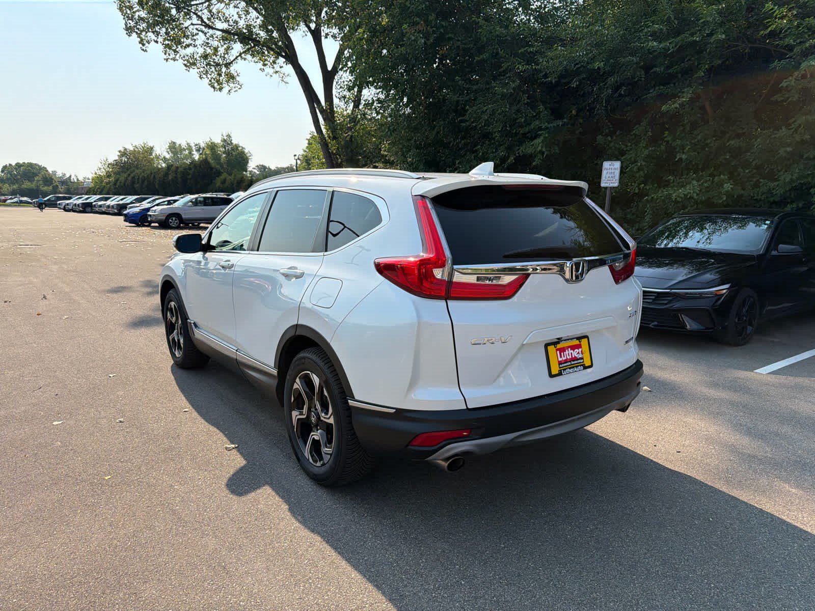 Used 2019 Honda CR-V Touring image 3