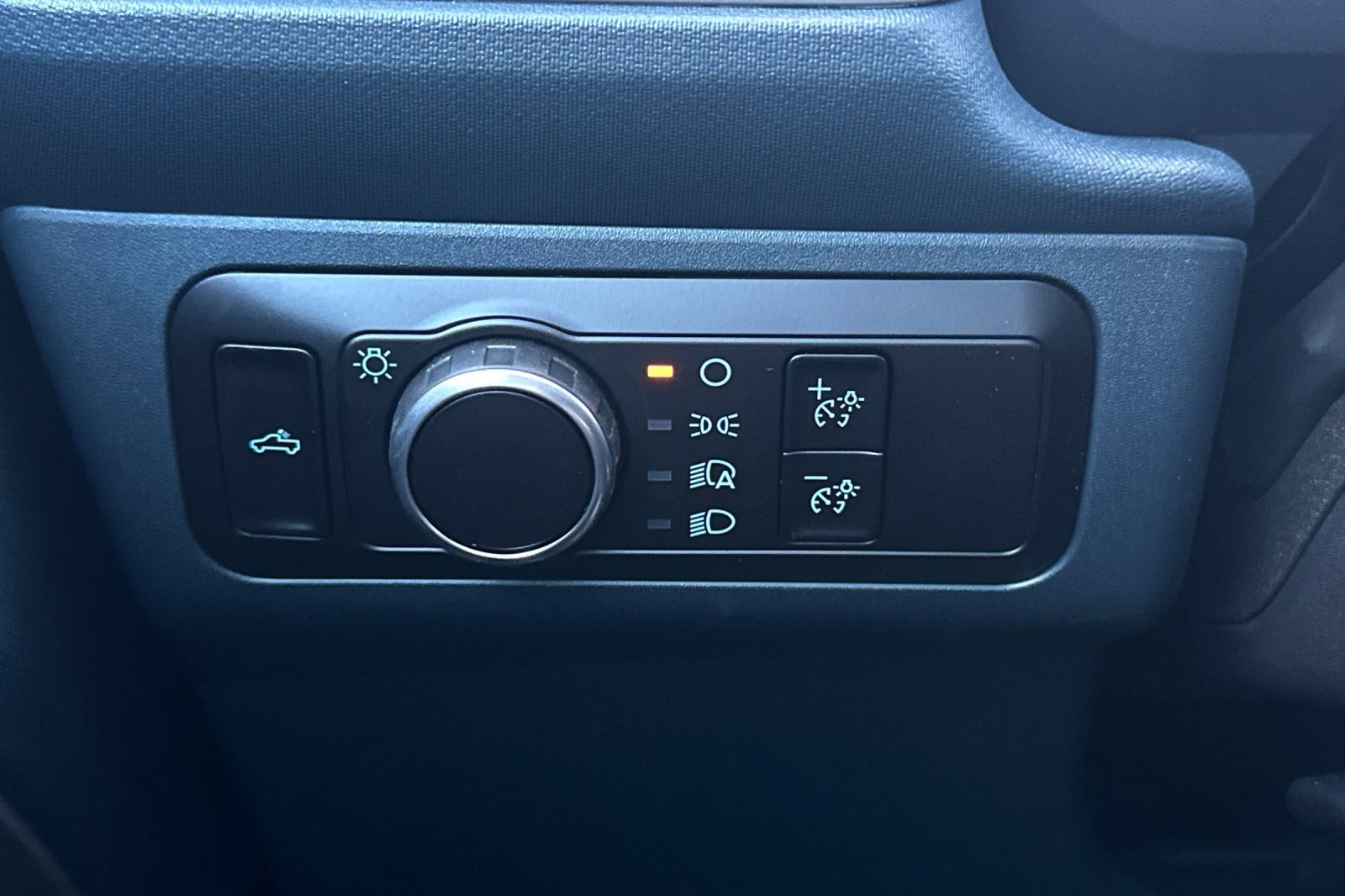 New 2025 Ford Maverick XLT w/ XLT Luxury Package image 25