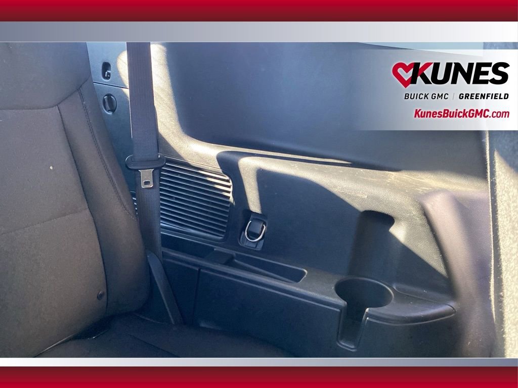 Used 2023 Ford Explorer XLT image 37