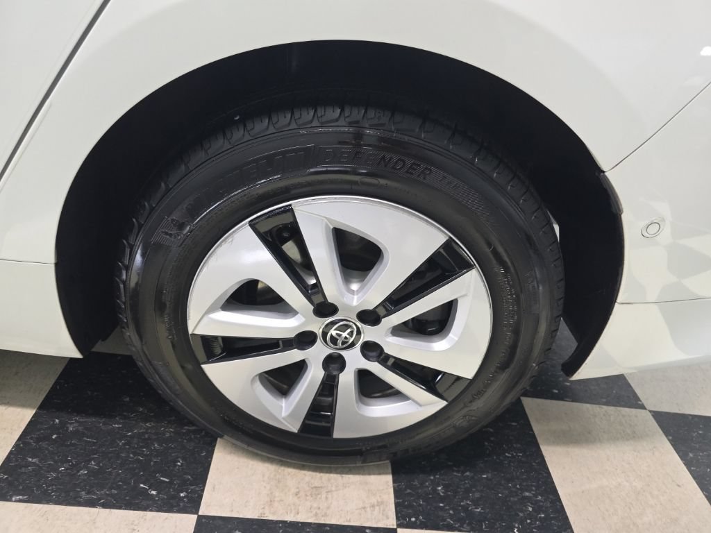 Used 2018 Toyota Prius Four w/ Advanced Technology Package FWD image 7