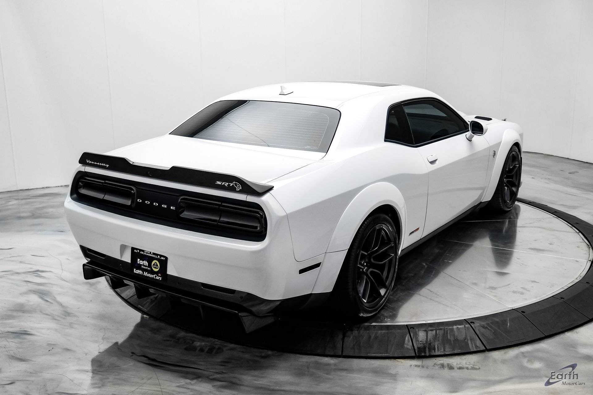 Used 2018 Dodge Challenger SRT Hellcat RWD image 21