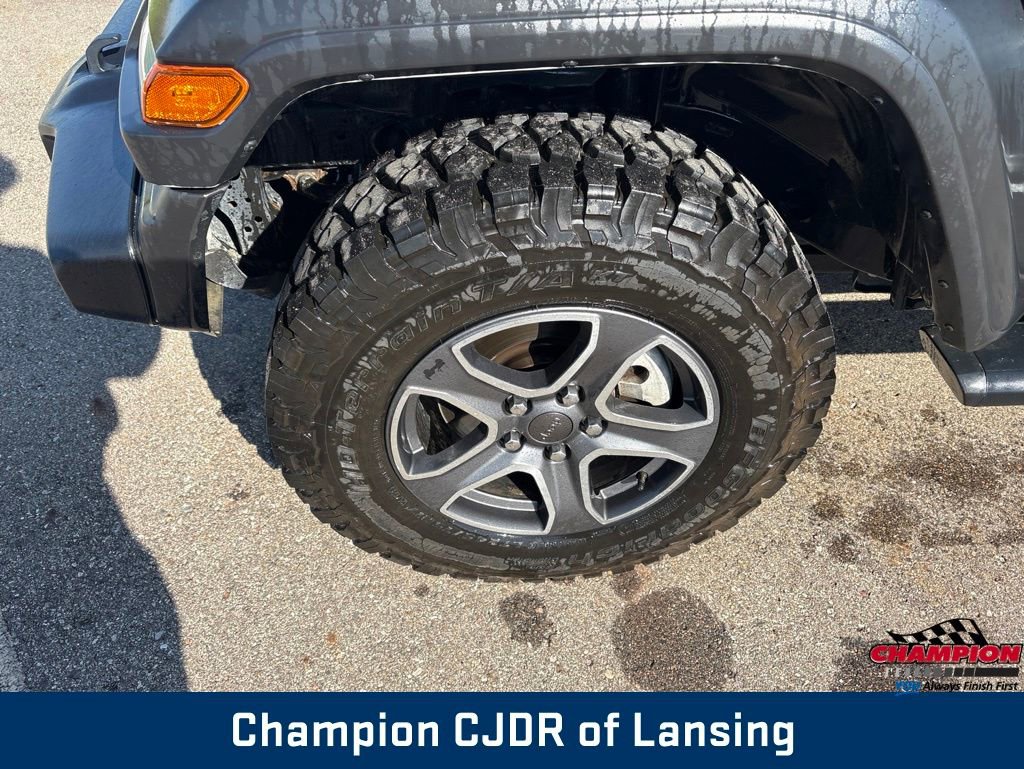 Used 2021 Jeep Wrangler Sport AWD/4WD image 2