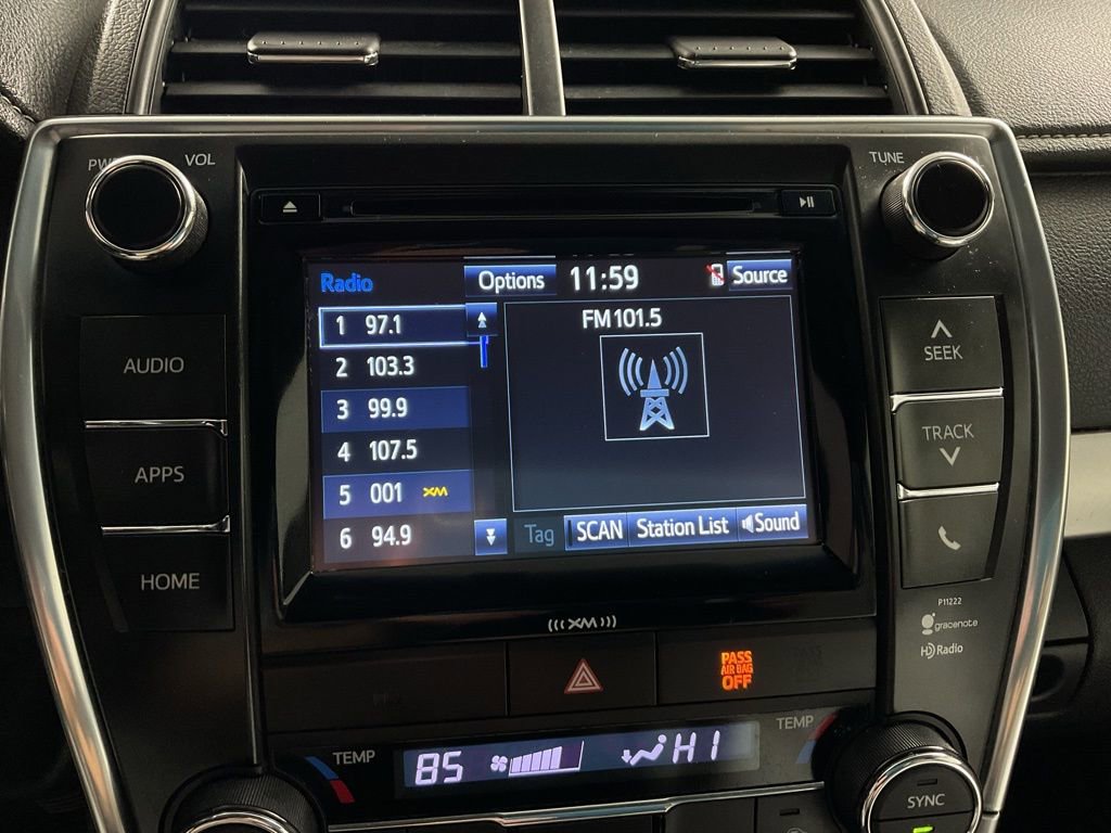 Used 2016 Toyota Camry XSE image 17