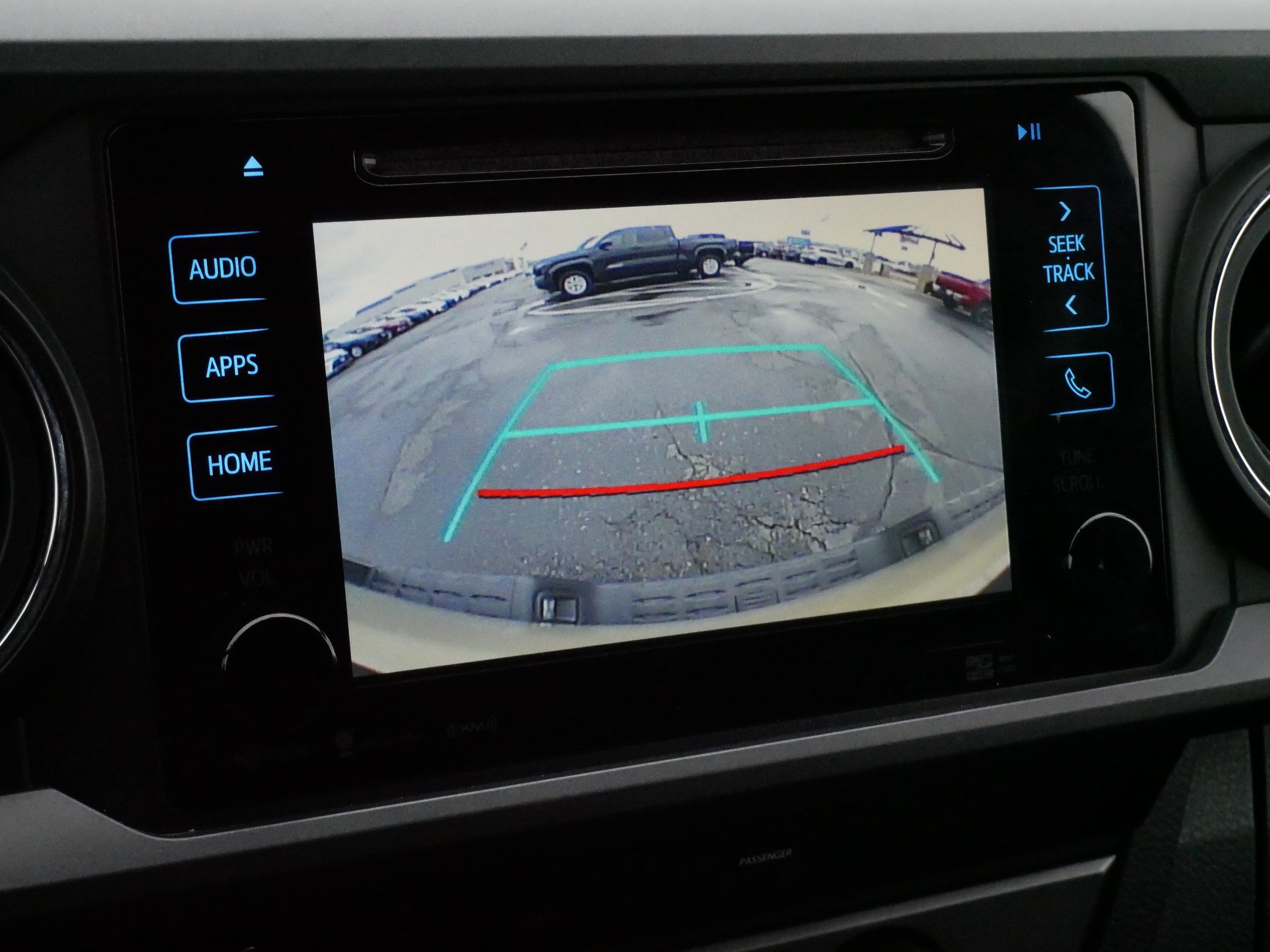 Used 2017 Toyota Tacoma TRD Off-Road w/ Tow Package (A/T) image 30