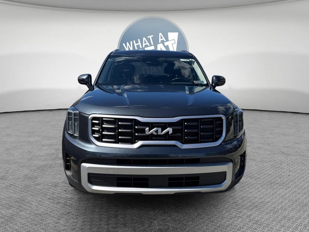 Certified 2024 Kia Telluride S w/ S Sunroof Package AWD/4WD image 9