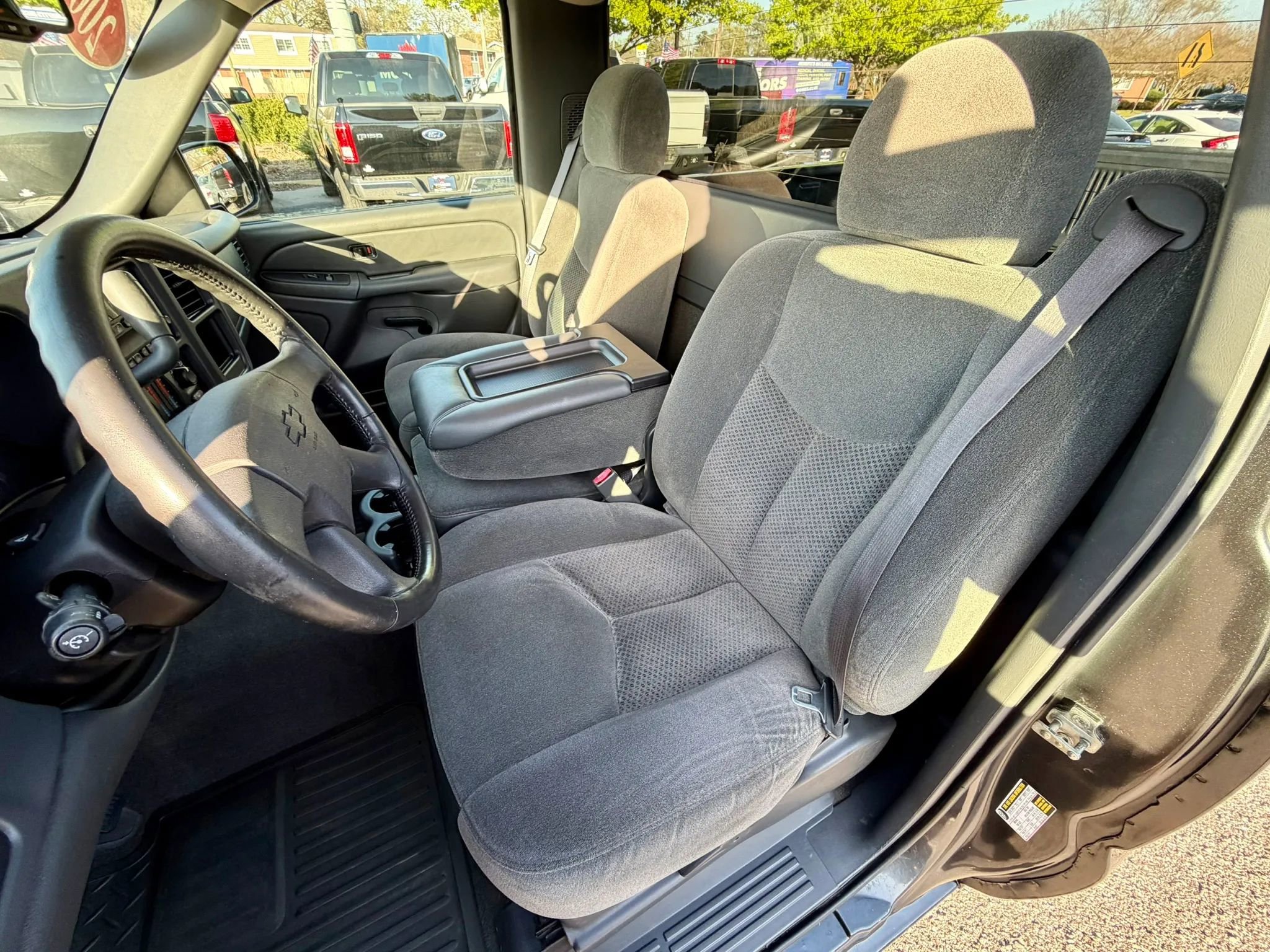 Used 2005 Chevrolet Silverado 1500 LS w/ Light Duty Power Package RWD image 7