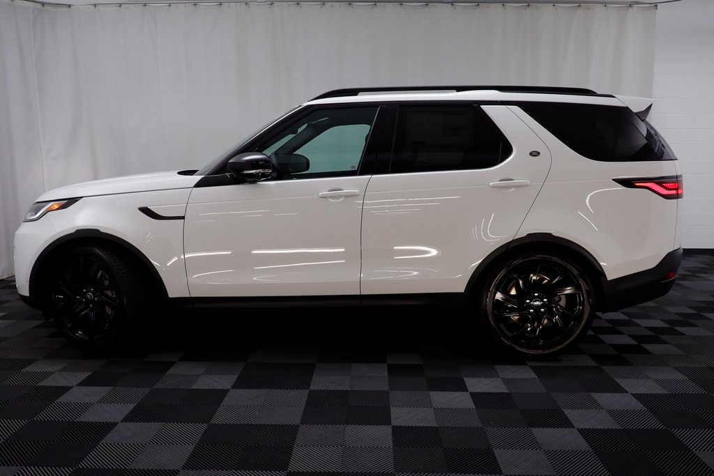 New 2025 Land Rover Discovery S AWD/4WD image 5