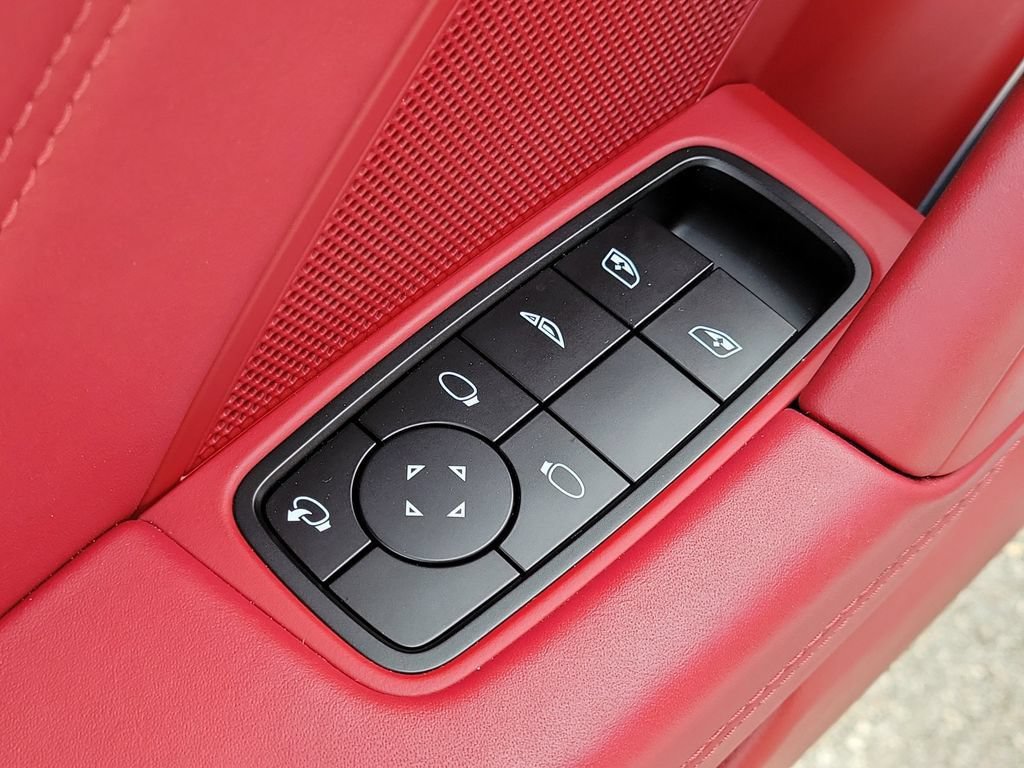Certified 2022 Porsche 911 Turbo S AWD/4WD image 25