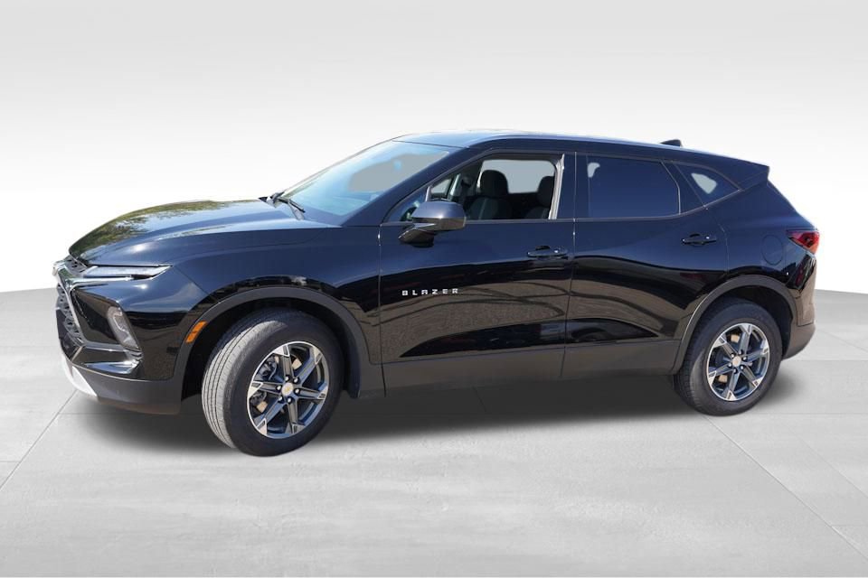 Certified 2025 Chevrolet Blazer LT image 10