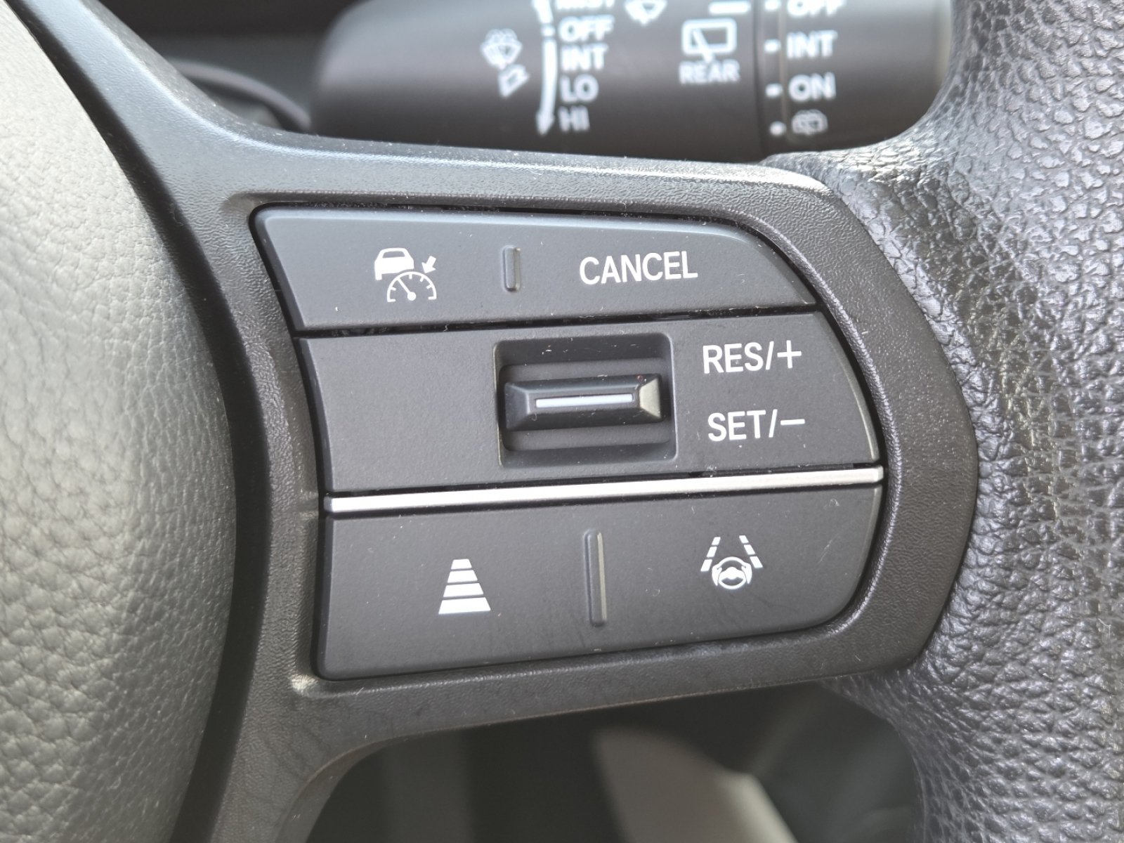 Certified 2024 Honda HR-V LX image 7