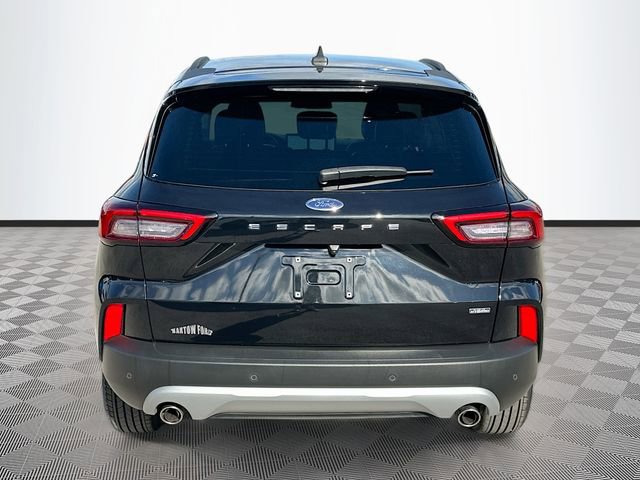 Used 2025 Ford Escape SE image 6