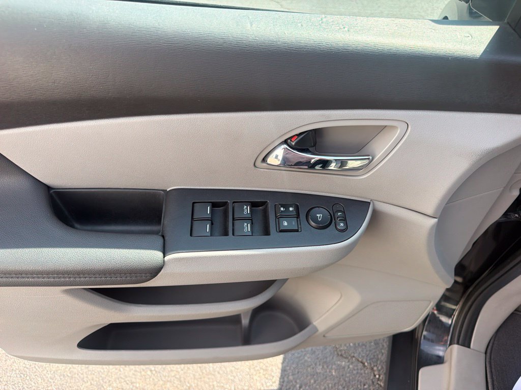 Used 2014 Honda Odyssey EX-L image 17