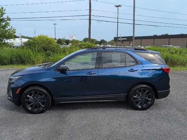 Used 2022 Chevrolet Equinox RS w/ RS Leather Package AWD/4WD image 2