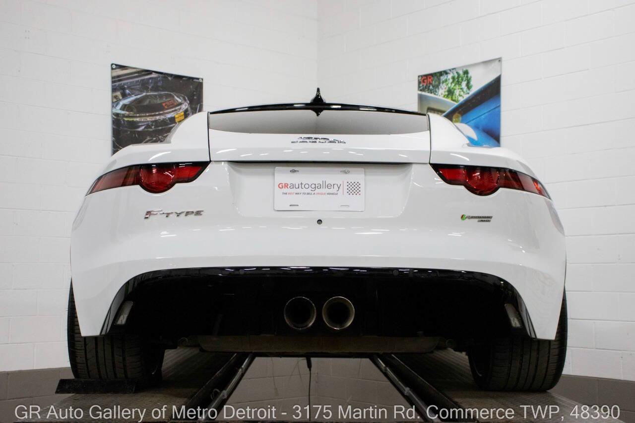 Used 2018 Jaguar F-TYPE R-Dynamic AWD/4WD image 20