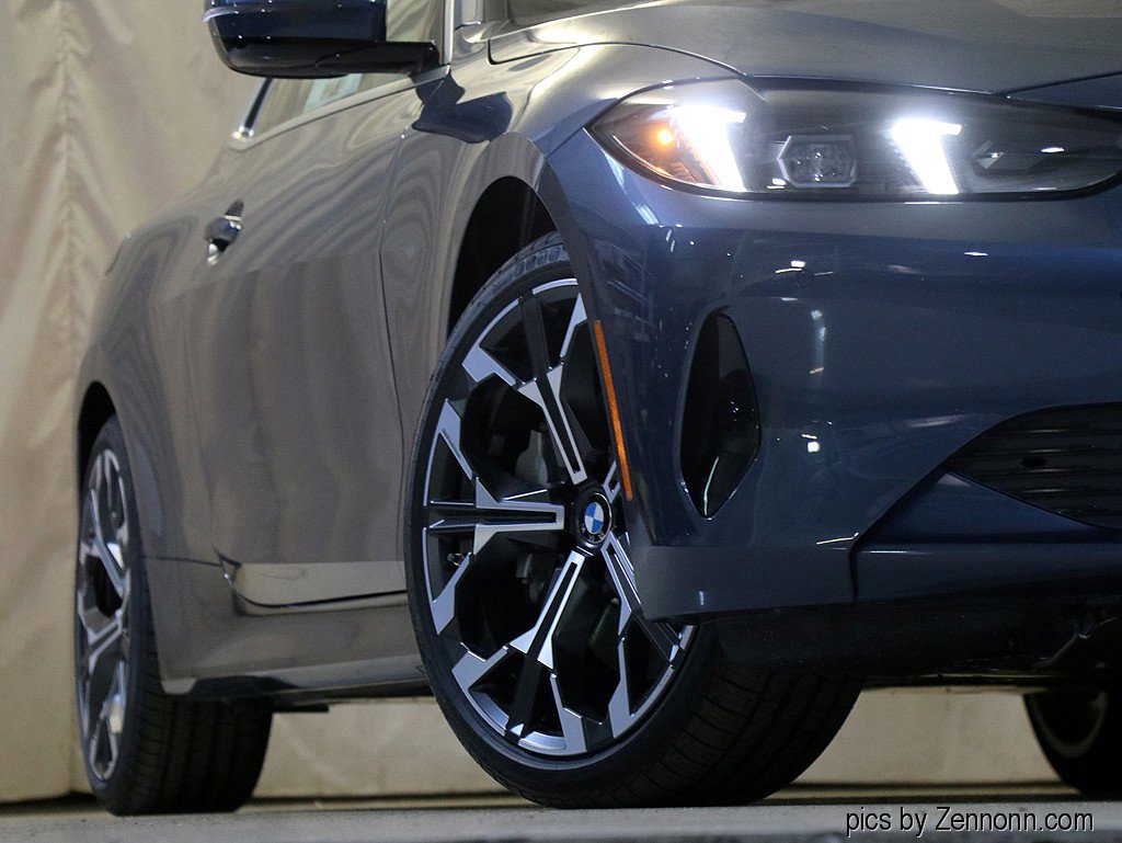 Used 2025 BMW 430i xDrive Coupe w/ Premium Package image 4