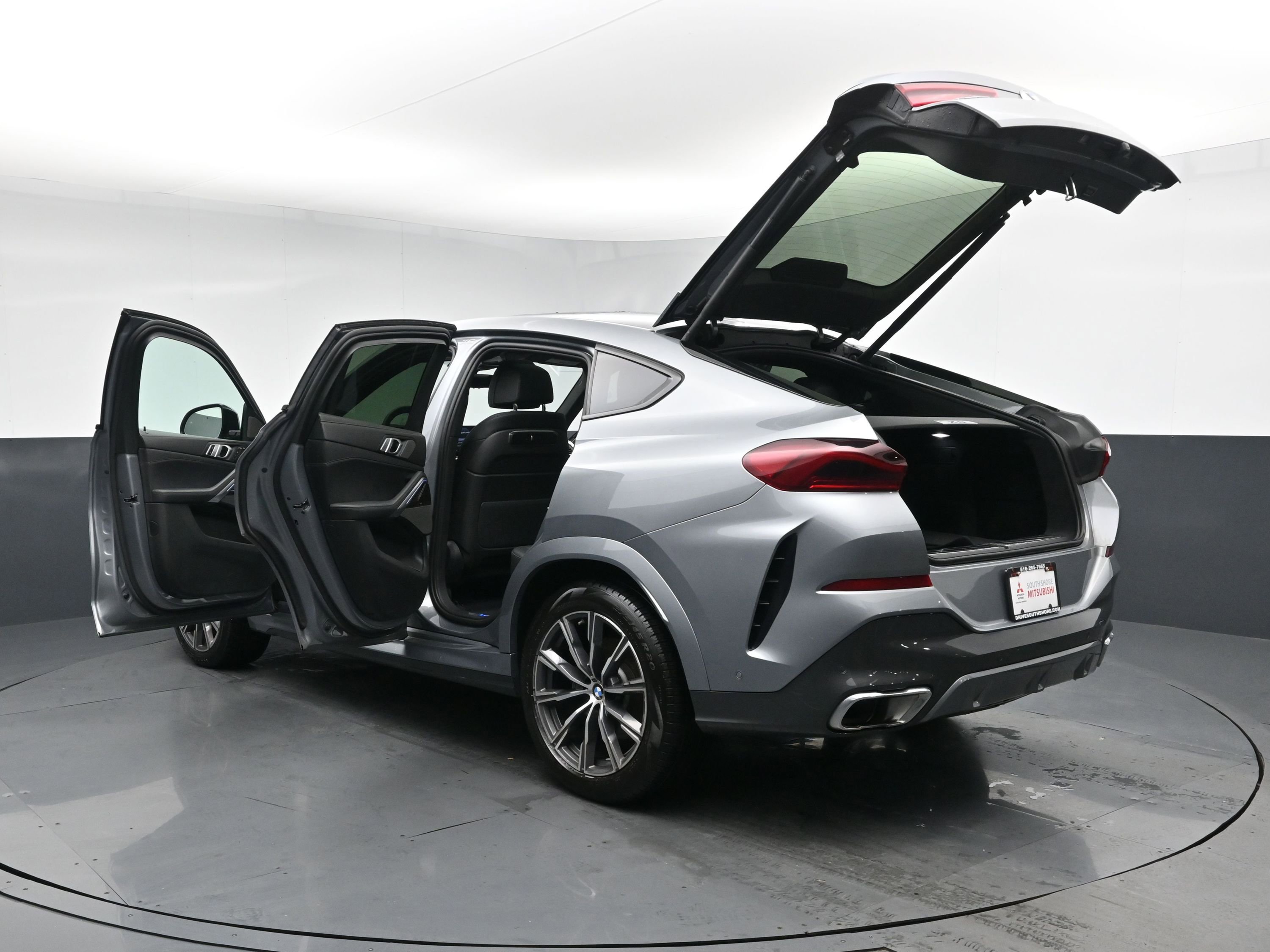 Used 2025 BMW X6 xDrive40i AWD/4WD image 28