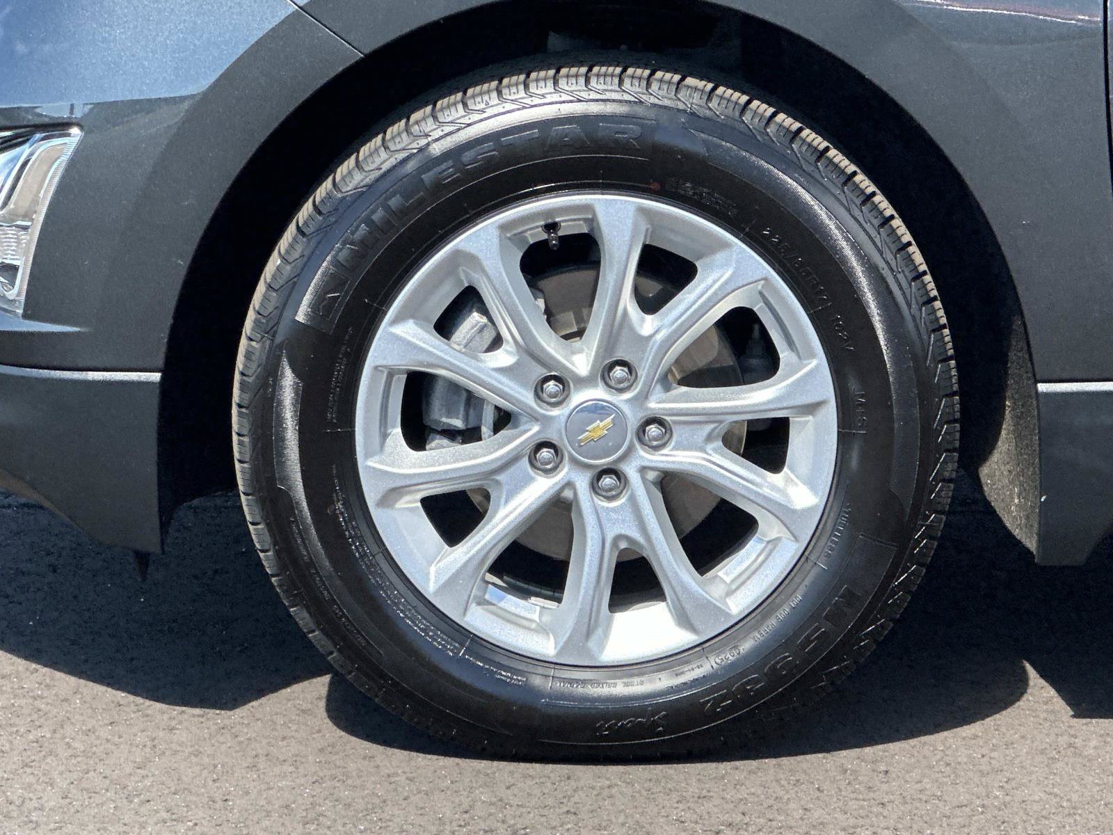 Used 2019 Chevrolet Equinox LT w/ Sun & Navigation Package FWD image 8
