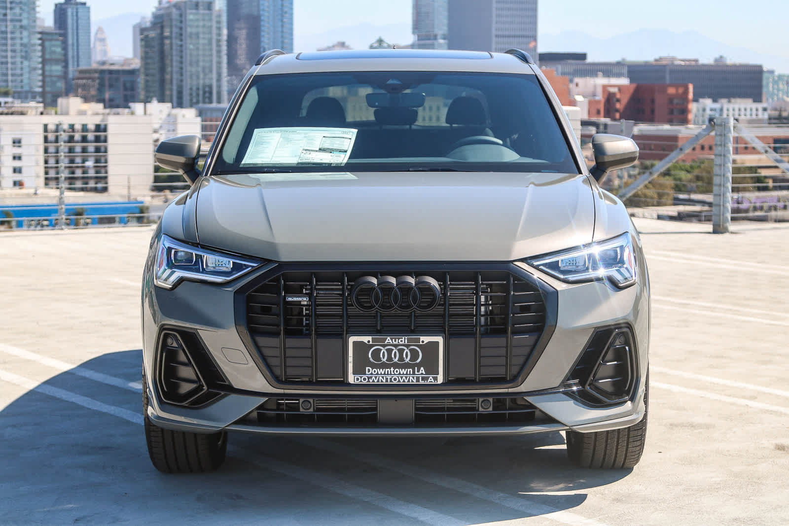 Used 2025 Audi Q3 2.0T Premium w/ Convenience Package AWD/4WD image 2