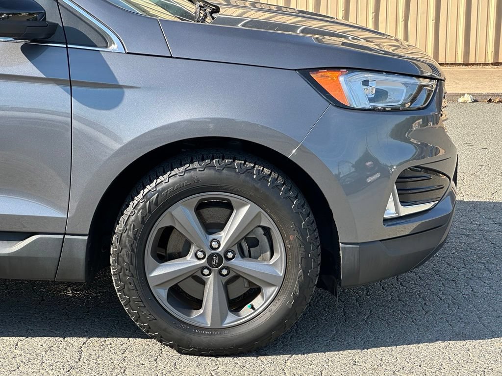 Used 2022 Ford Edge SEL w/ Sport Appearance Package AWD/4WD image 42