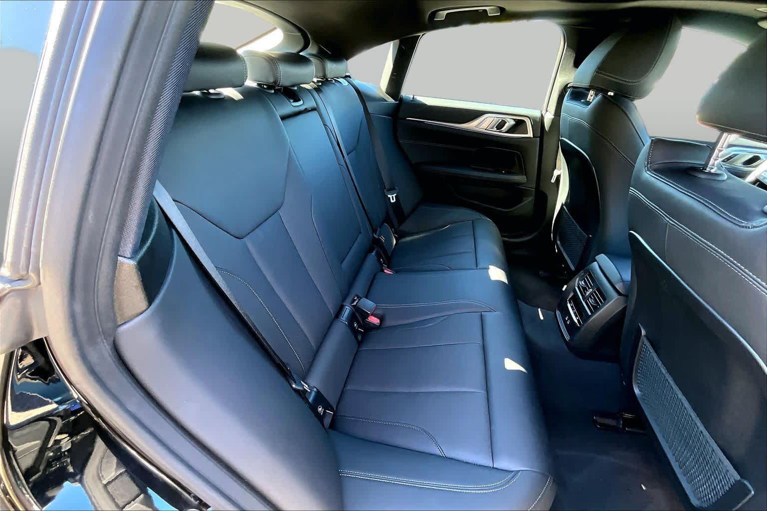 Used 2024 BMW i4 eDrive40 RWD image 19