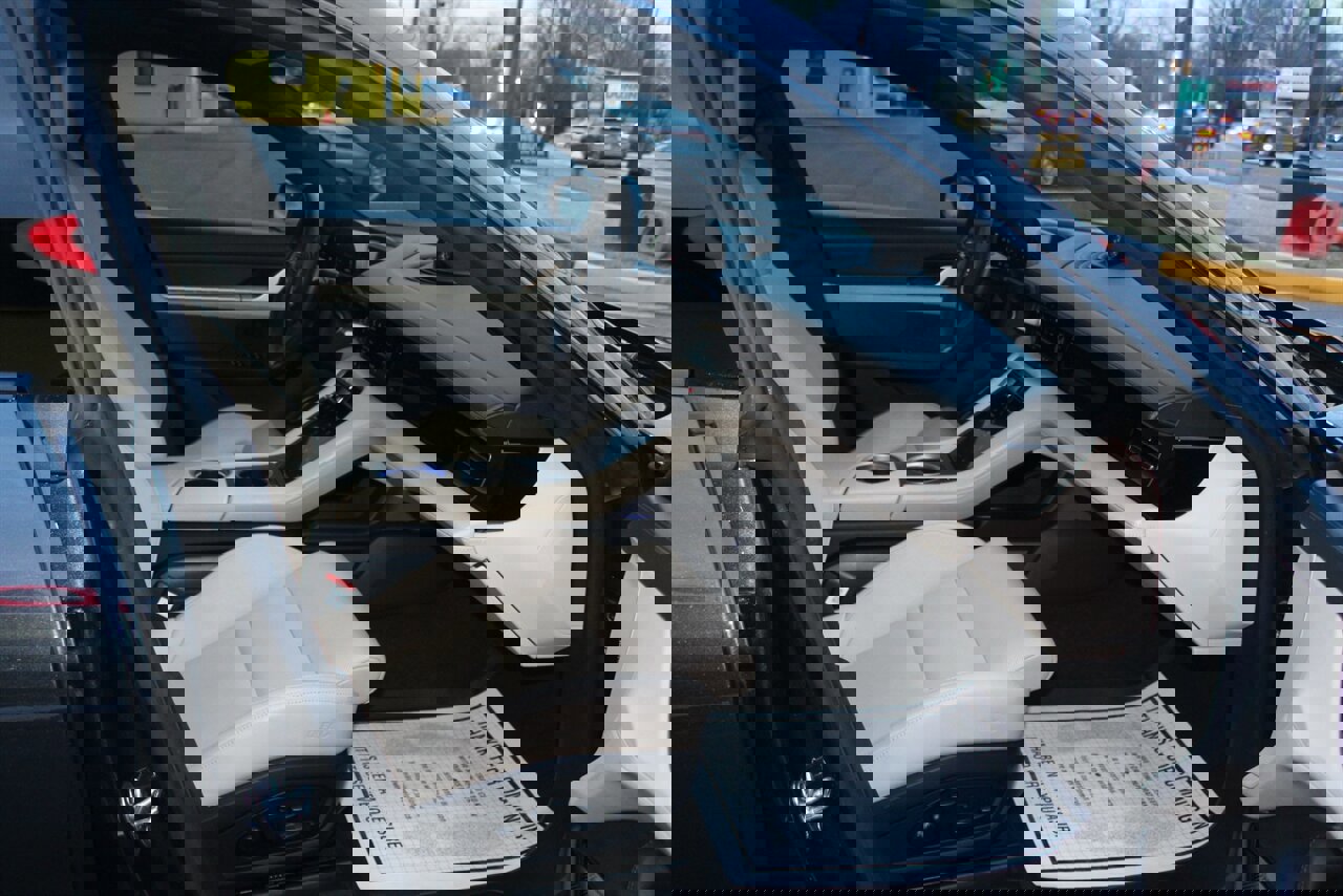 Used 2020 Porsche Taycan Turbo S image 17