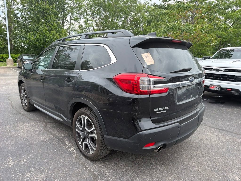 Used 2024 Subaru Ascent Limited w/ Technology Package AWD/4WD image 4
