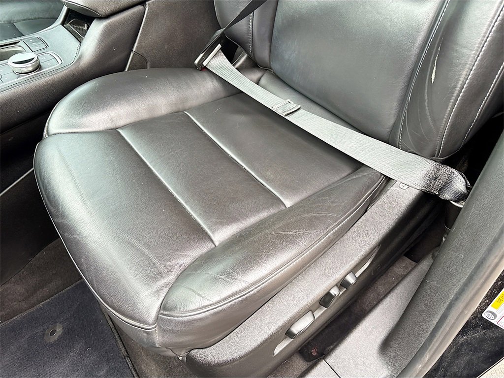 Used 2022 Cadillac XT4 Luxury w/ Cold Weather Package image 19