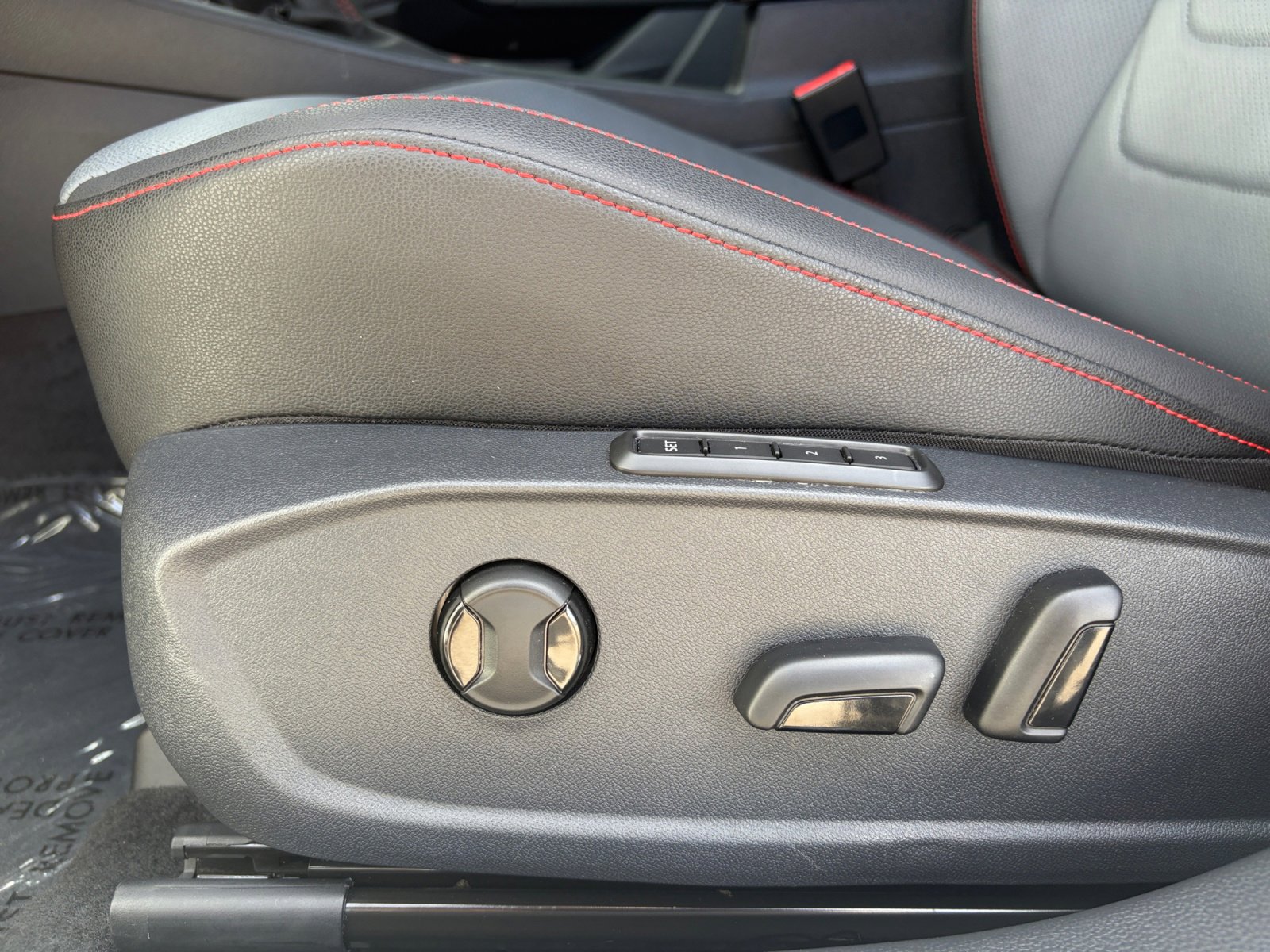 Used 2025 Volkswagen Jetta GLI Autobahn image 15