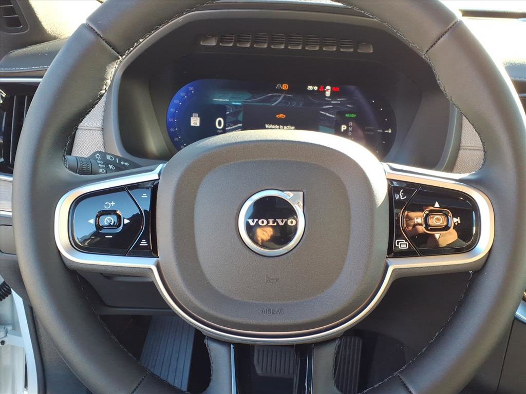 New 2026 Volvo XC90 T8 Plus w/ Protection Package Premier image 10