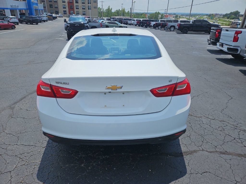 Used 2016 Chevrolet Malibu LT FWD image 8