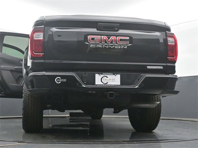 New 2026 GMC Canyon Elevation w/ Convenience Package image 60