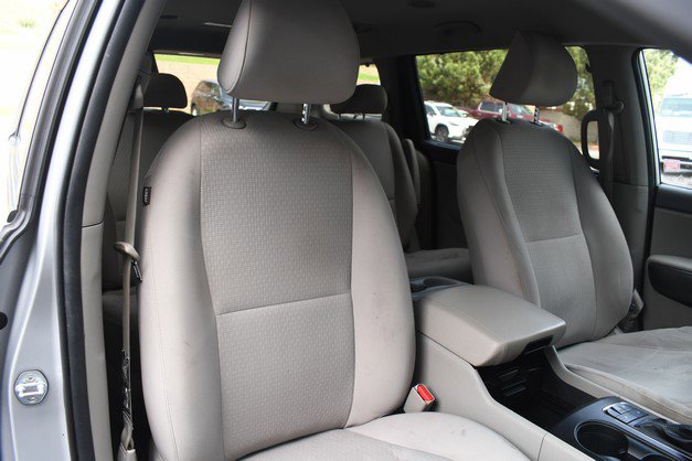 Used 2016 Kia Sedona LX w/ LX Convenience Package FWD image 26
