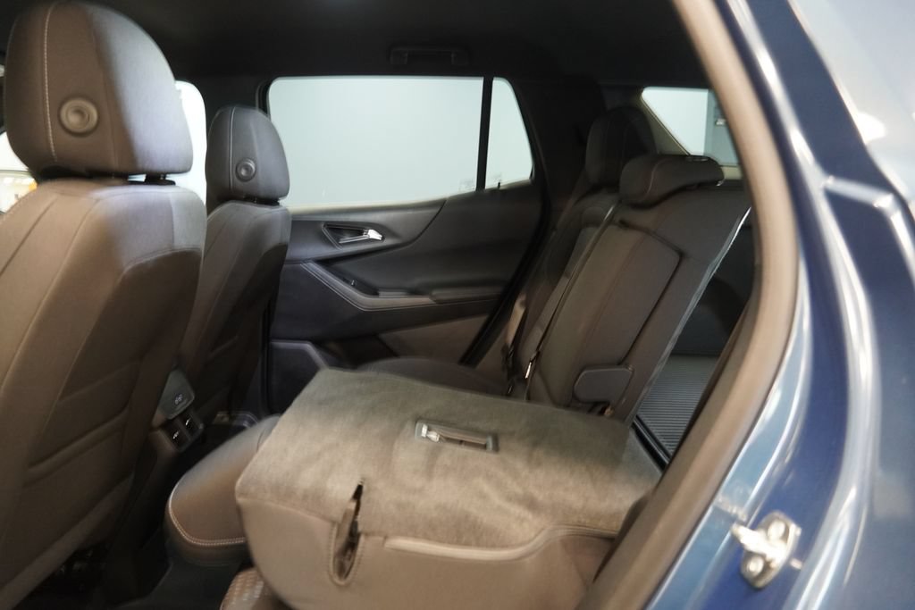 Used 2025 Chevrolet Equinox LT w/ Safety and Technology Package AWD/4WD image 28