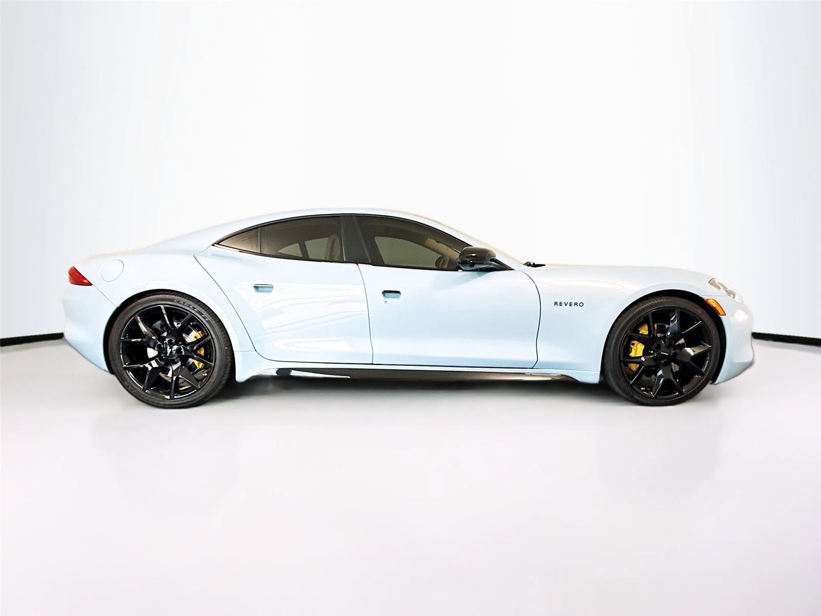 New 2025 Karma Revero Luxury RWD image 33