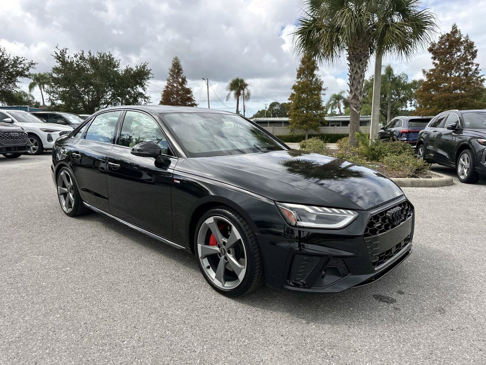 Used 2024 Audi A4 2.0T Premium Plus w/ Premium Plus Package image 7