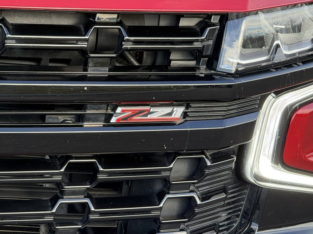 Used 2024 Chevrolet Suburban Z71 w/ Luxury Package image 41