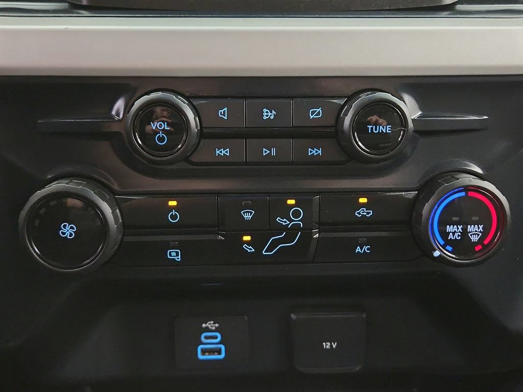 Used 2023 Ford F250 XL w/ STX Appearance Package AWD/4WD image 17