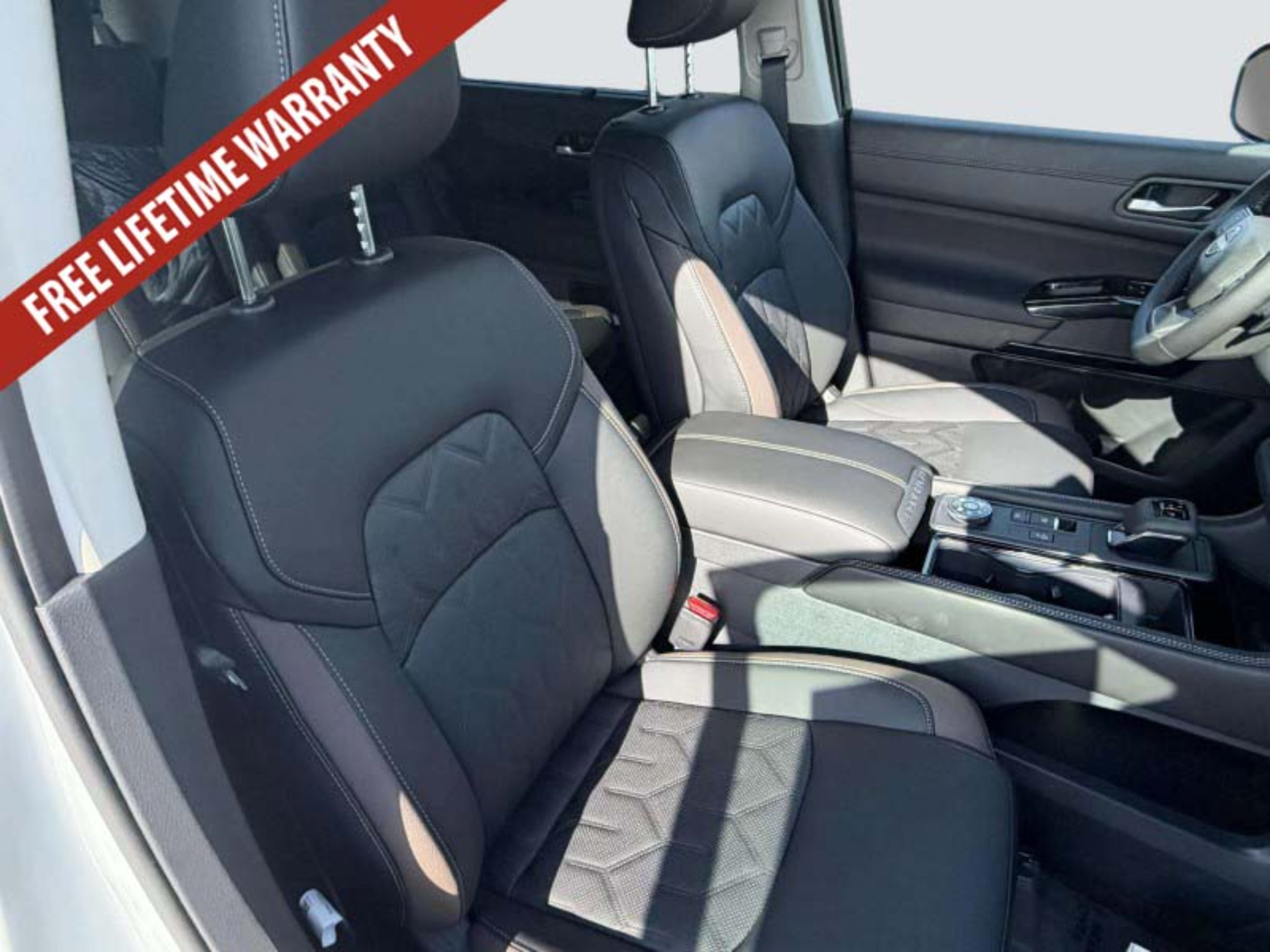 New 2026 Nissan Pathfinder Platinum AWD/4WD image 24