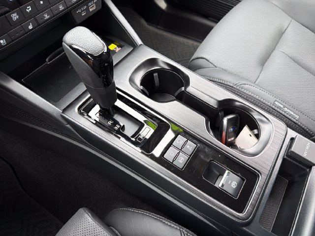 Certified 2026 Subaru Outback Touring XT AWD/4WD image 15