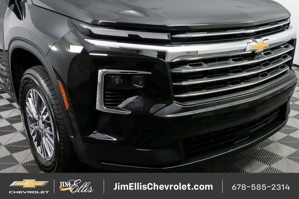 Certified 2025 Chevrolet Traverse LT FWD image 38