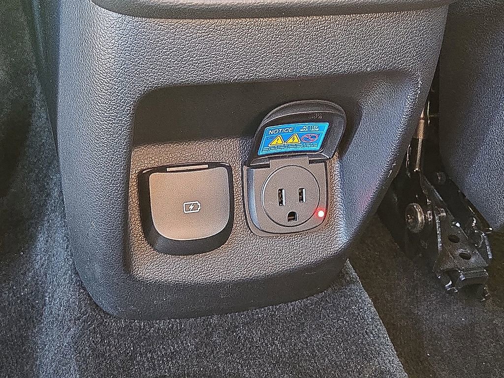 Used 2024 Genesis GV80 2.5T image 18