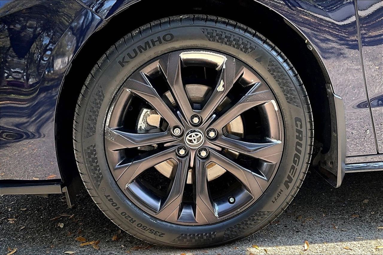 Used 2022 Toyota Sienna XSE w/ XSE Plus Package image 35