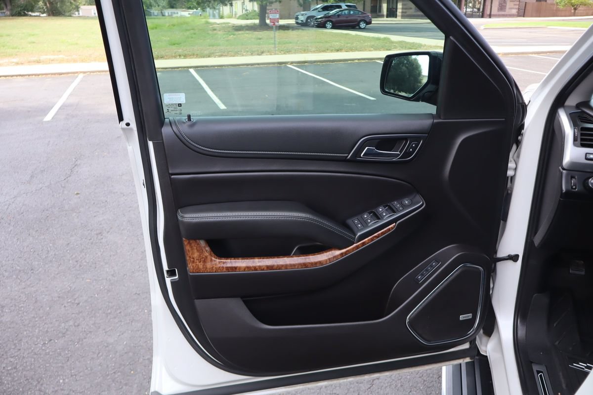 Used 2017 Chevrolet Tahoe Premier AWD/4WD image 25