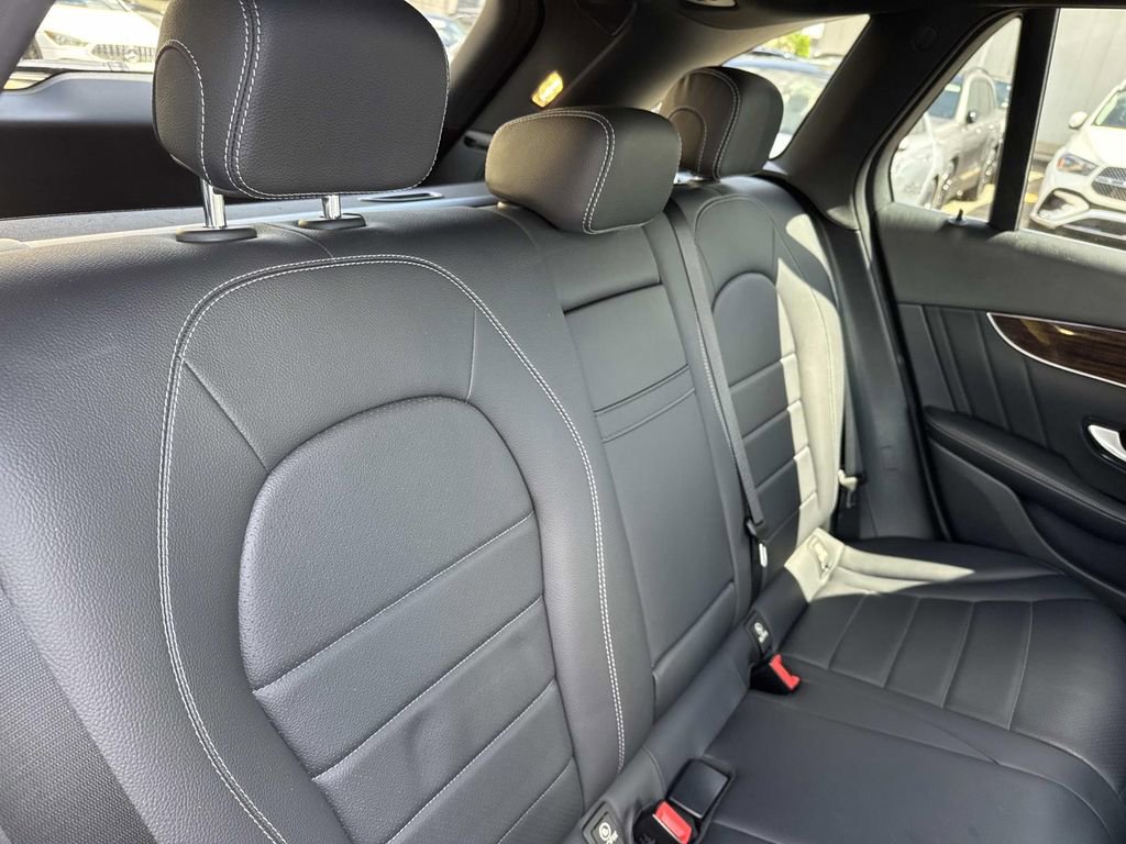 Used 2019 Mercedes-Benz GLC 300 image 9