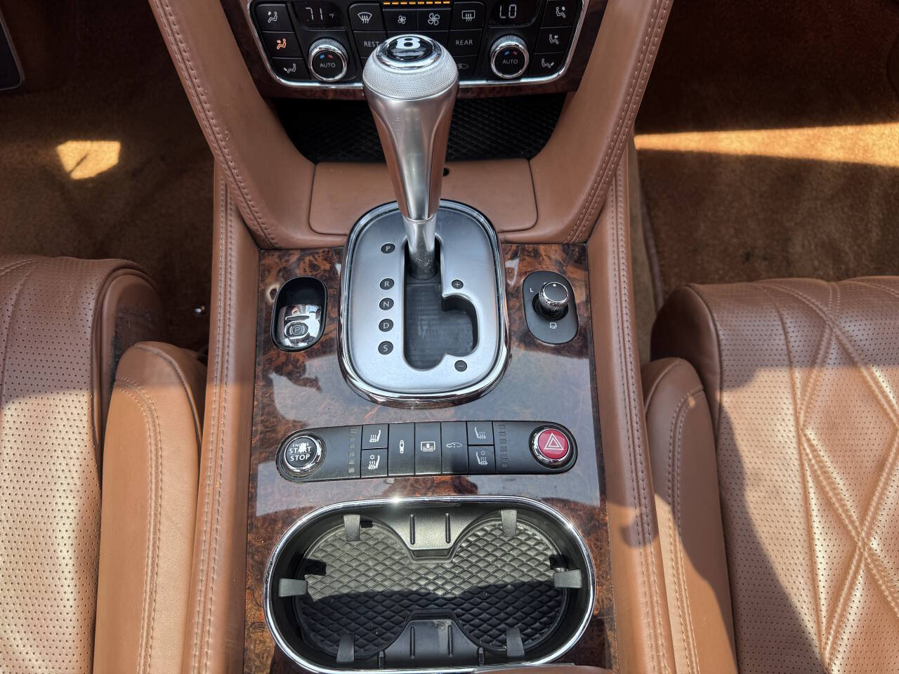 Used 2015 Bentley Flying Spur W12 AWD/4WD image 16