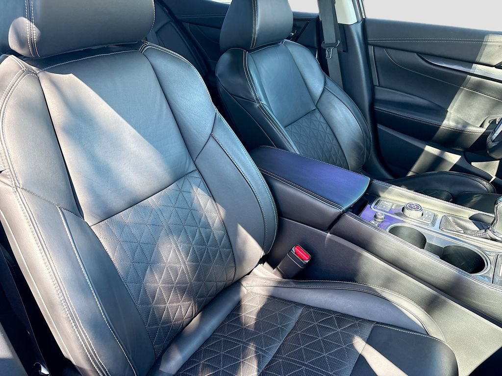 Used 2022 Nissan Maxima Platinum w/ Sport Mat Group FWD image 30