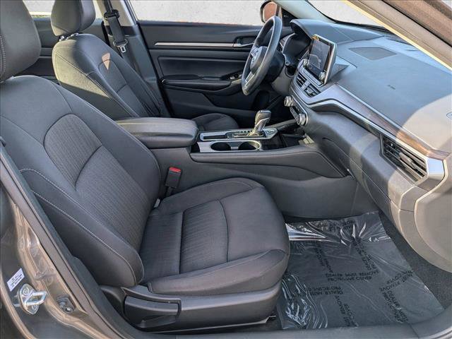 Used 2023 Nissan Altima 2.5 SV image 19