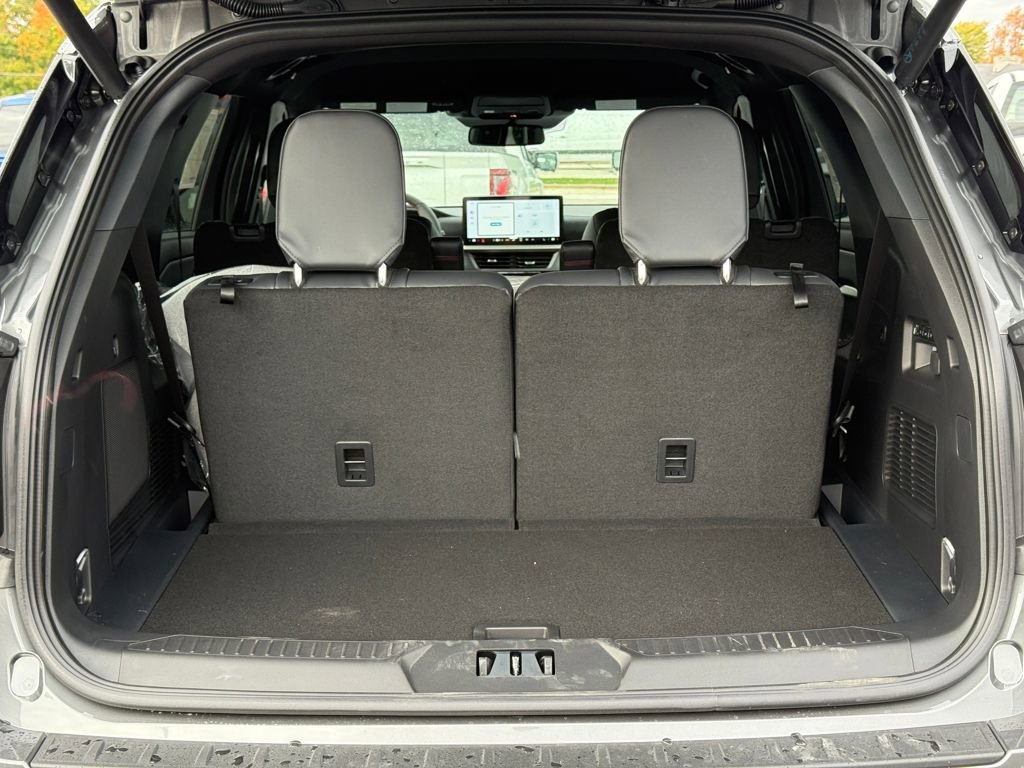 New 2026 Ford Explorer ST image 7